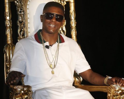 Boosie Badazz Says an Emotional Goodbye to Chuck E. Cheese After Bankruptcy Announcement